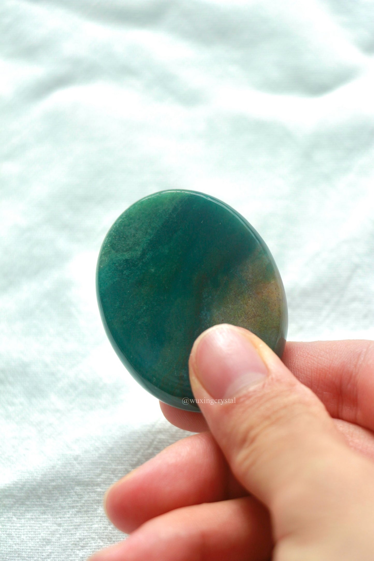 Indian Agate Worry Stone: Embrace Stability and Grounding